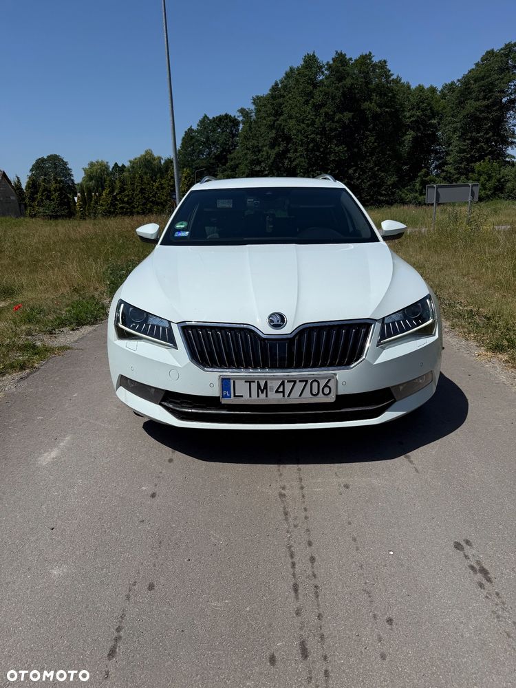 Skoda Superb 2.0 TDI L&K DSG - 2