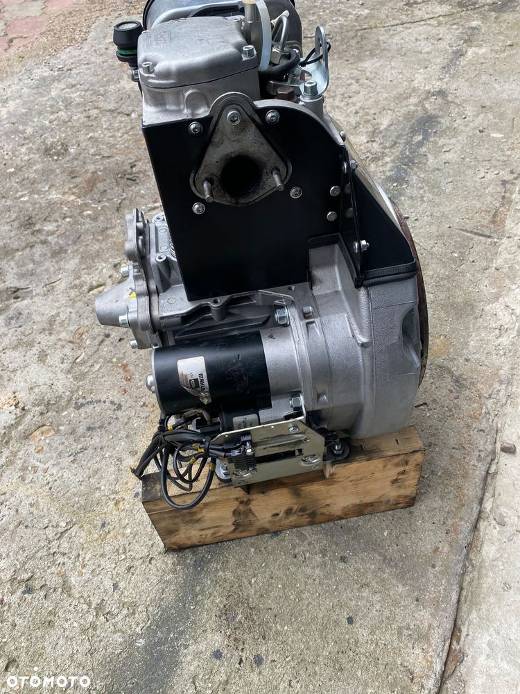 Hatz supra 1d81 2023/12 rok - 3