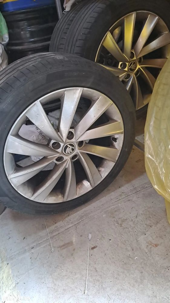 Skoda Superb - 21