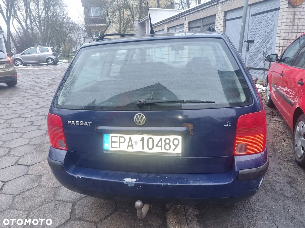 Volkswagen Passat 1.8 - 3