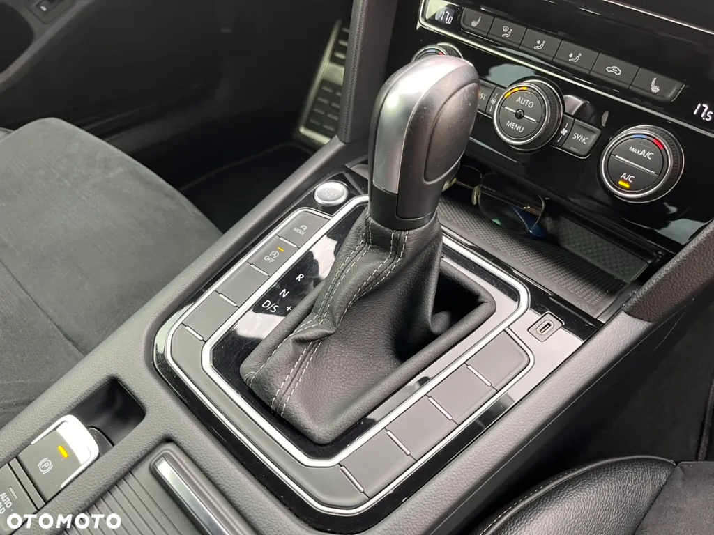 Volkswagen Arteon 2.0 TDI 4Motion SCR R-Line DSG - 28
