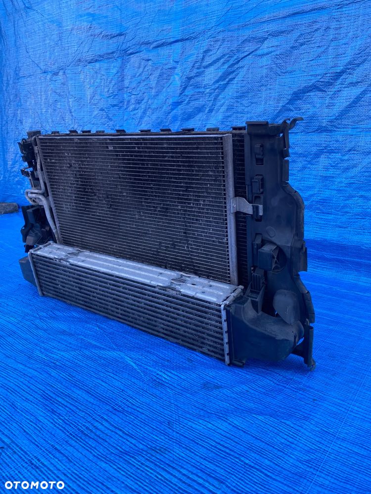 CHŁODNICE KOMPLET PAS PRZEDNI CHŁODNICA WENTYLATOR VOLVO V60 I S60 II 2.0d D3 AUTOMAT KOMPLET 13r. - 2
