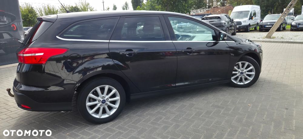 Ford Focus 1.5 EcoBoost STart-Stopp-System TITANIUM - 16