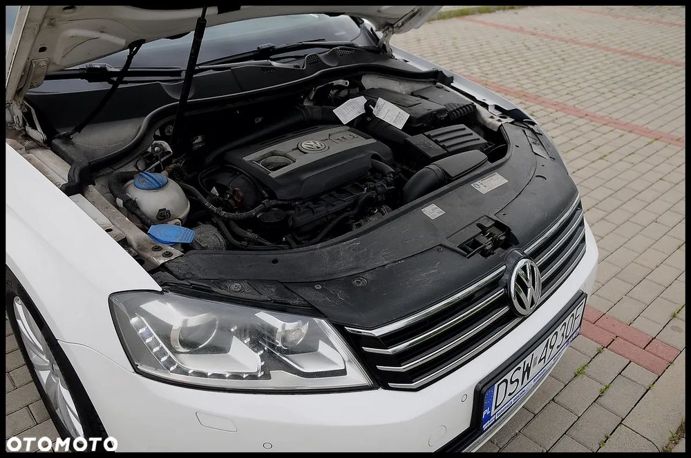 Volkswagen Passat 1.8 TSI DSG Comfortline - 24