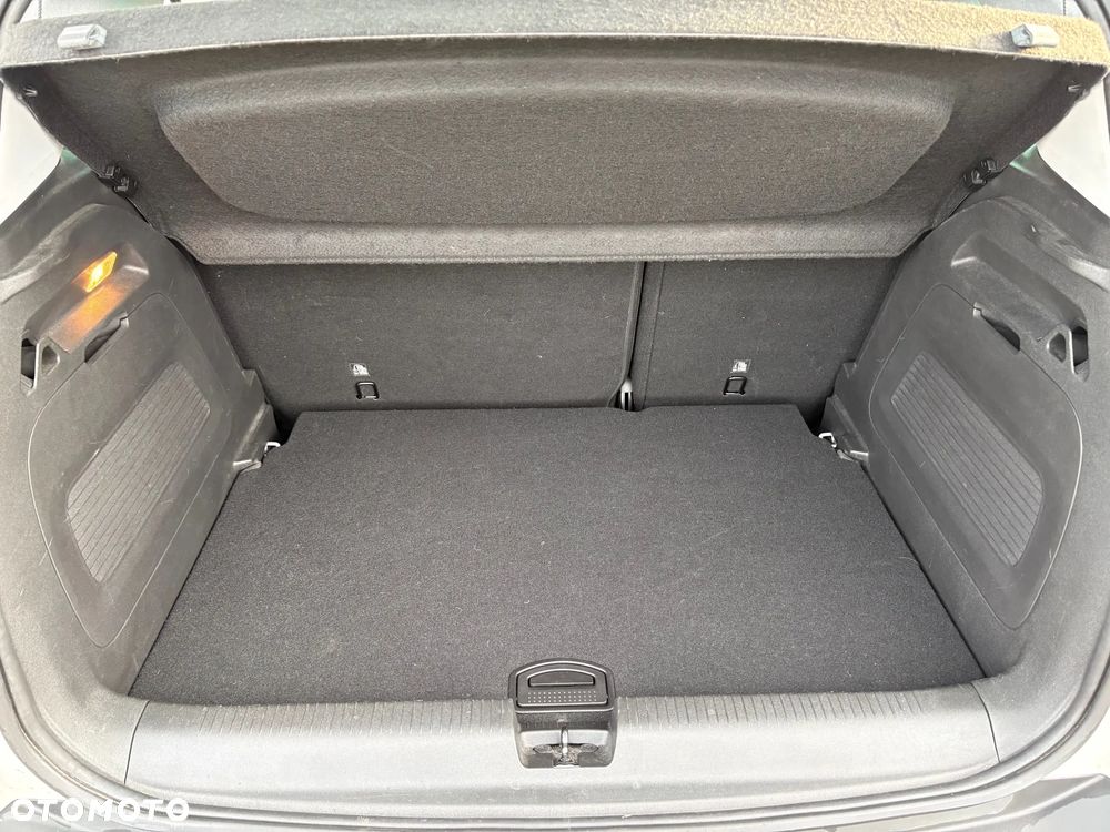 Opel Crossland X - 14