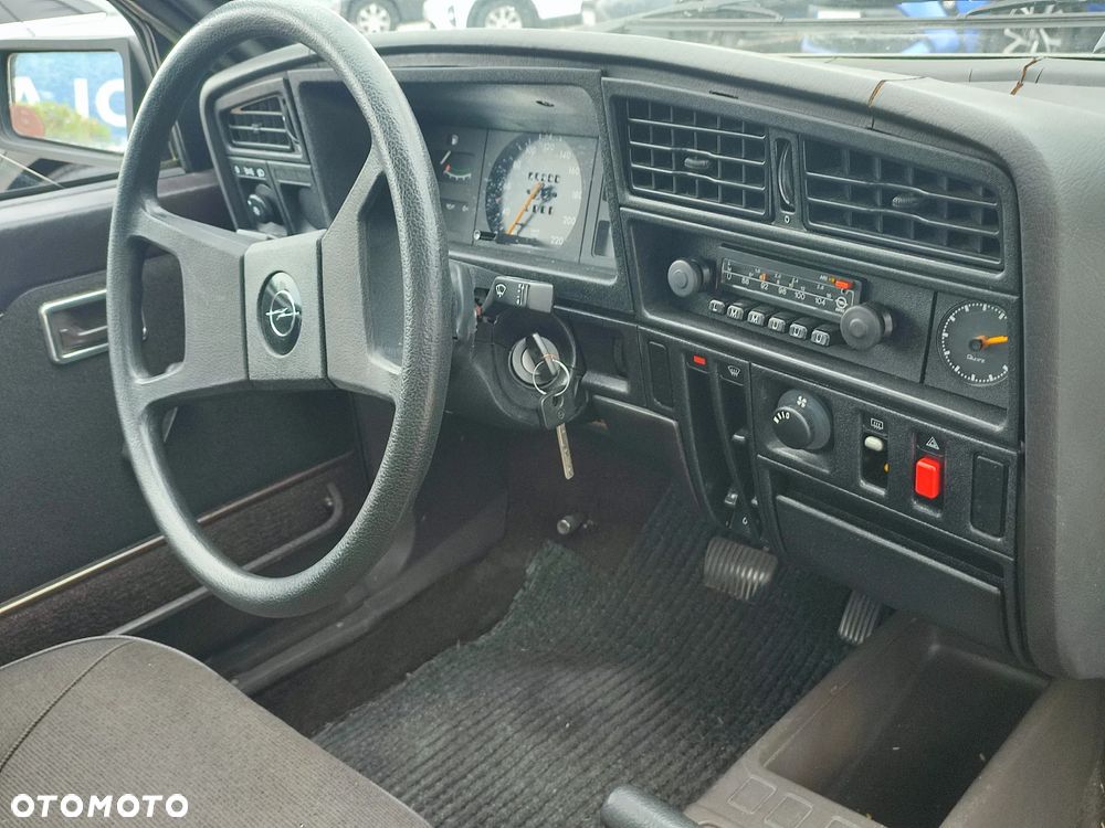 Opel Ascona - 31