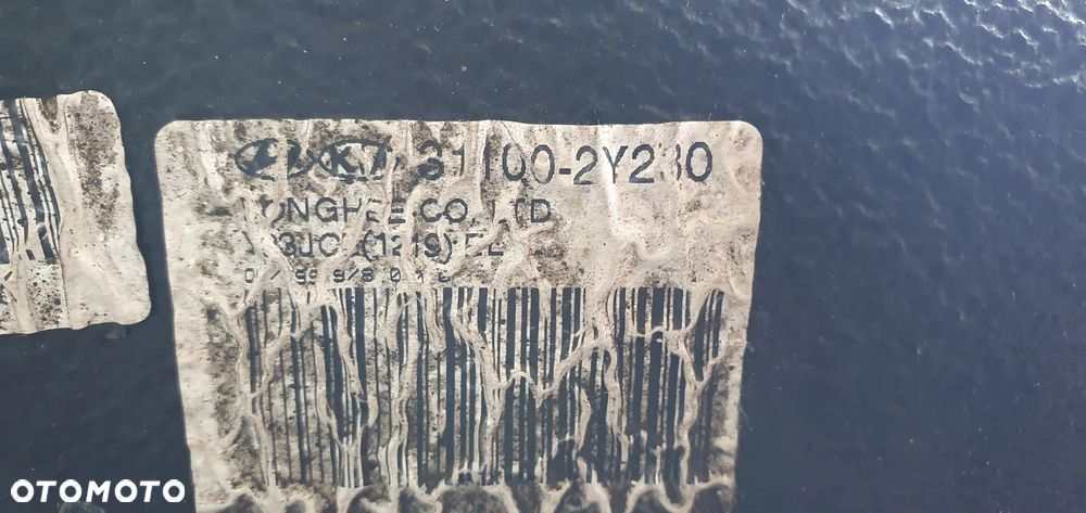 Zbiornik paliwa bak Hyundai IX35 1.7 CRDI 31100-2Y230 - 9