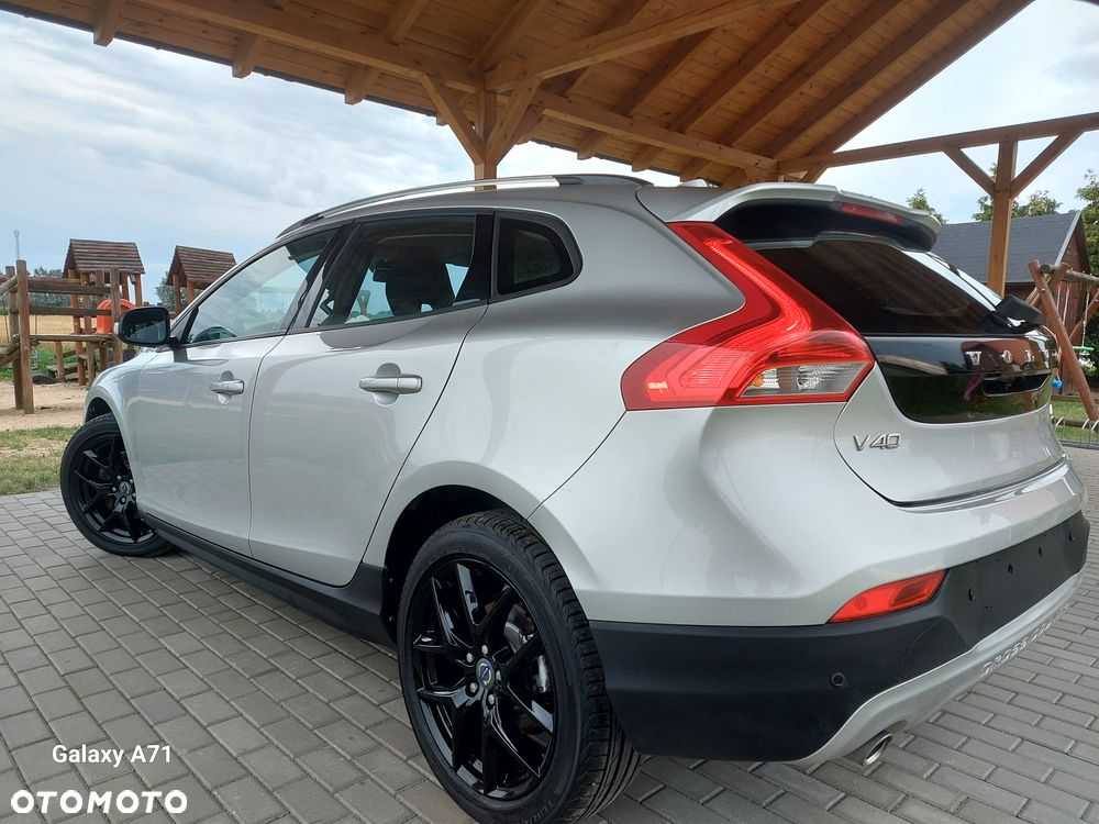 Volvo V40 D3 Geartronic Kinetic - 2