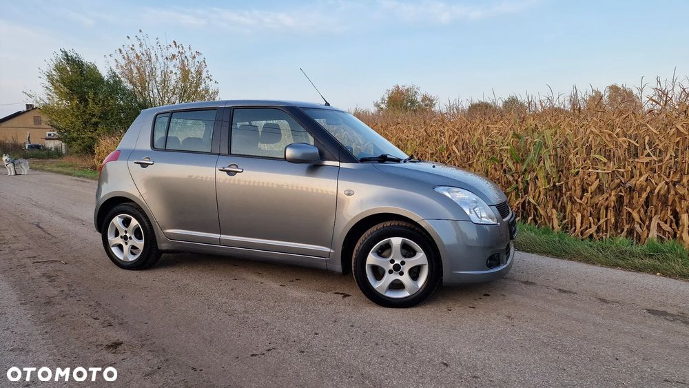 Suzuki Swift - 3