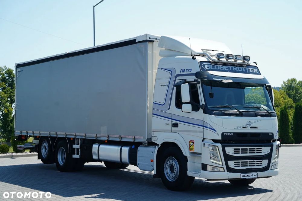 Volvo FM 370 / SOLÓWKA / FIRANKA - 9,1 M / 6X2 / WINDA DHOLLANDIA - 2 000 KG / MOCNA PODŁOGA / KLIMA POSTOJOWA / I- SHIFT / EURO 6 - 7