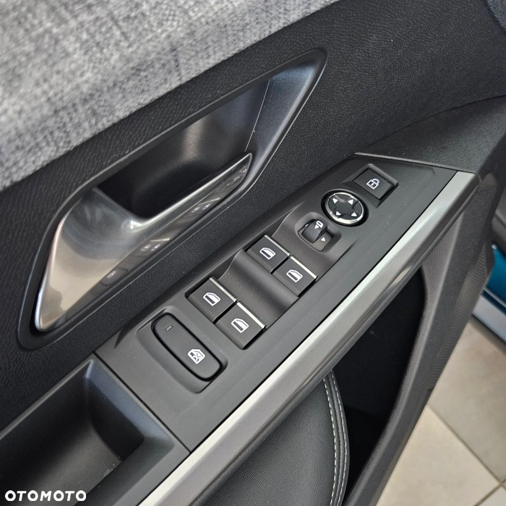 Peugeot 5008 1.2 PureTech mHEV GT S&S e-DCS6 - 18