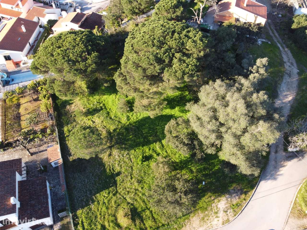 Terreno com Projeto Aprovado e Licença Ativa | Sesimbra - Grande imagem: 2/9