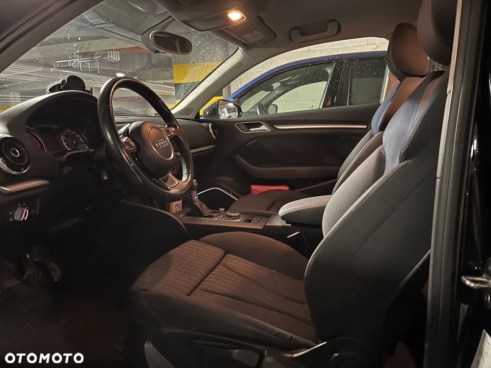Audi A3 3-drzwiowe 1.4 TFSI Attraction - 4