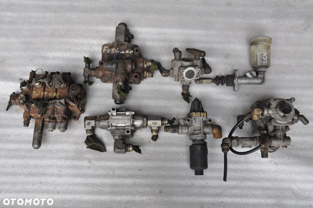 ROZDZIELACZ ZAWÓR ELEKTROZAWÓR POMPKA FASTRAC 155.65 - 3