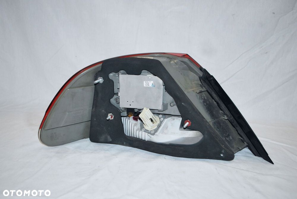 BMW E65 LIFT LAMPA PRAWY TYŁ PRAWA TYLNA LED HELLA - 15