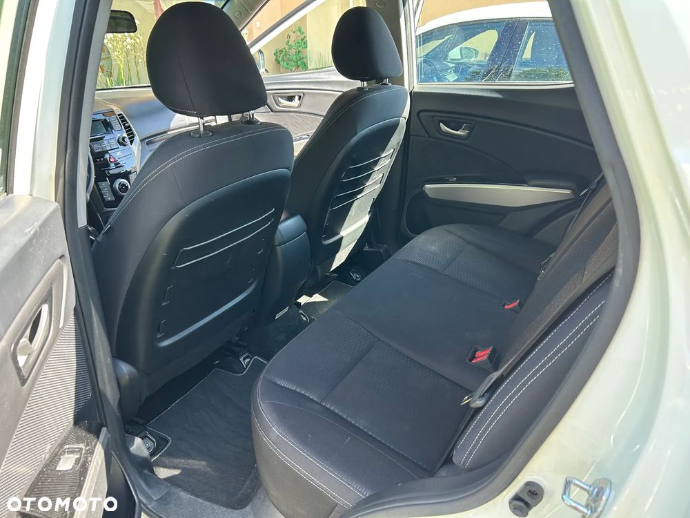 SsangYong/KGM Tivoli 1.6 Crystal - 8