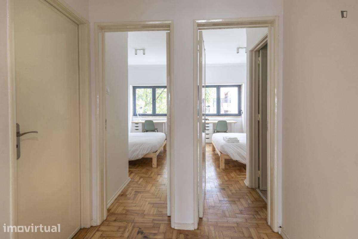 Quarto - localizado em Entrecampos Lisbon - Grande imagem: 3/6
