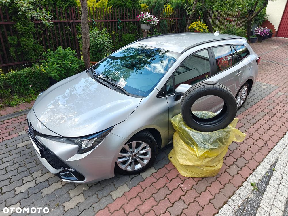 Toyota Corolla 1.8 Hybrid Comfort - 2