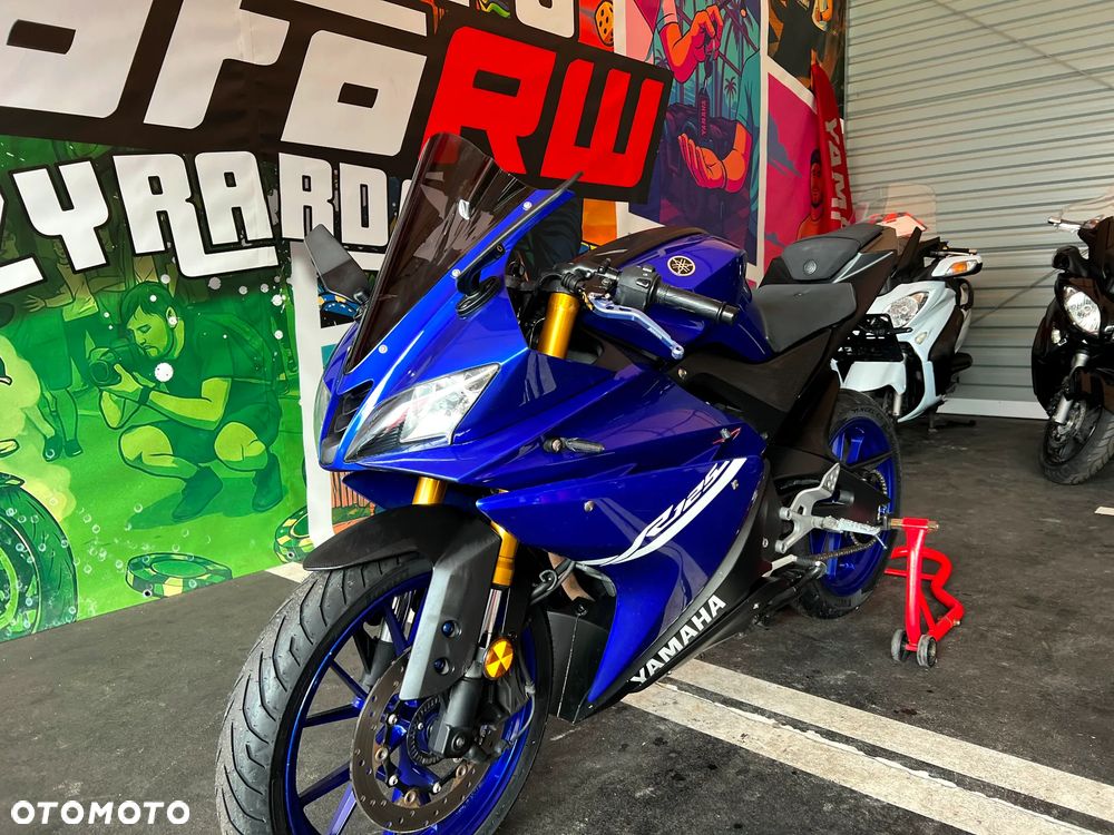 Yamaha YZF - 18