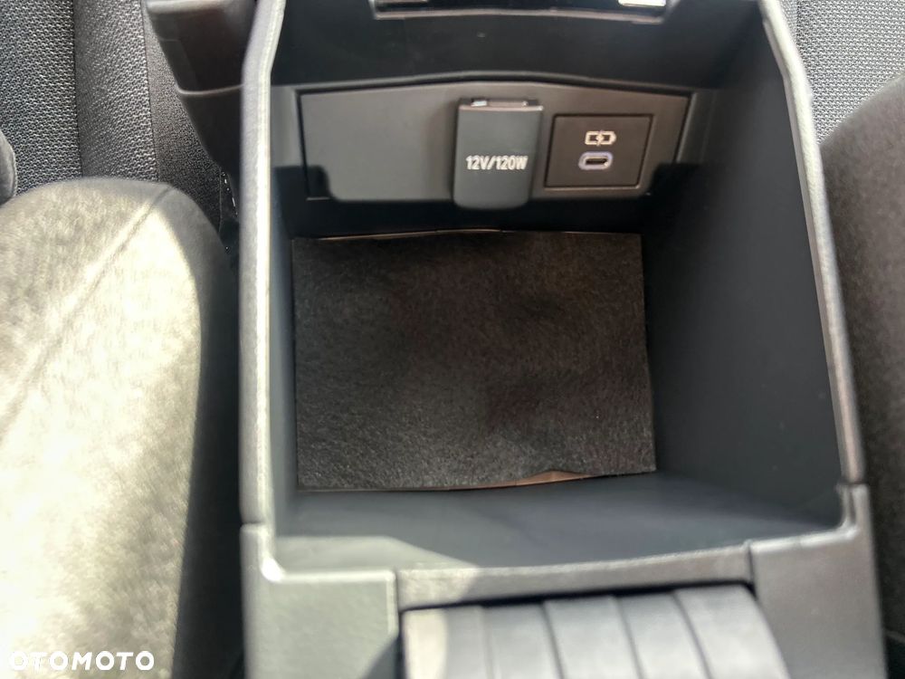 Toyota Corolla 1.8 Hybrid Comfort - 30