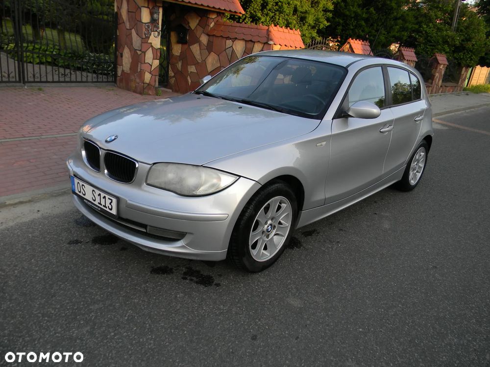 BMW Seria 1 116i - 25
