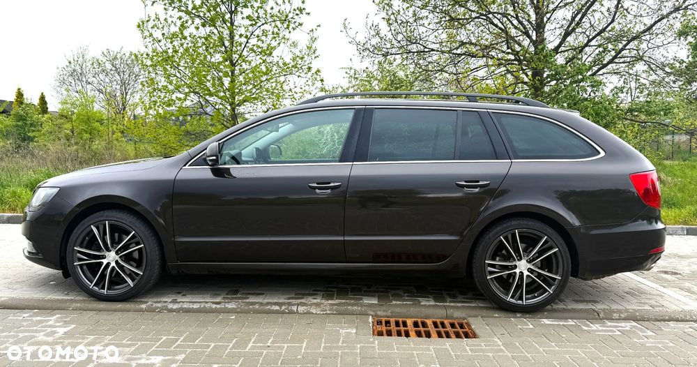 Skoda Superb 2.0 TDI Business DSG - 7