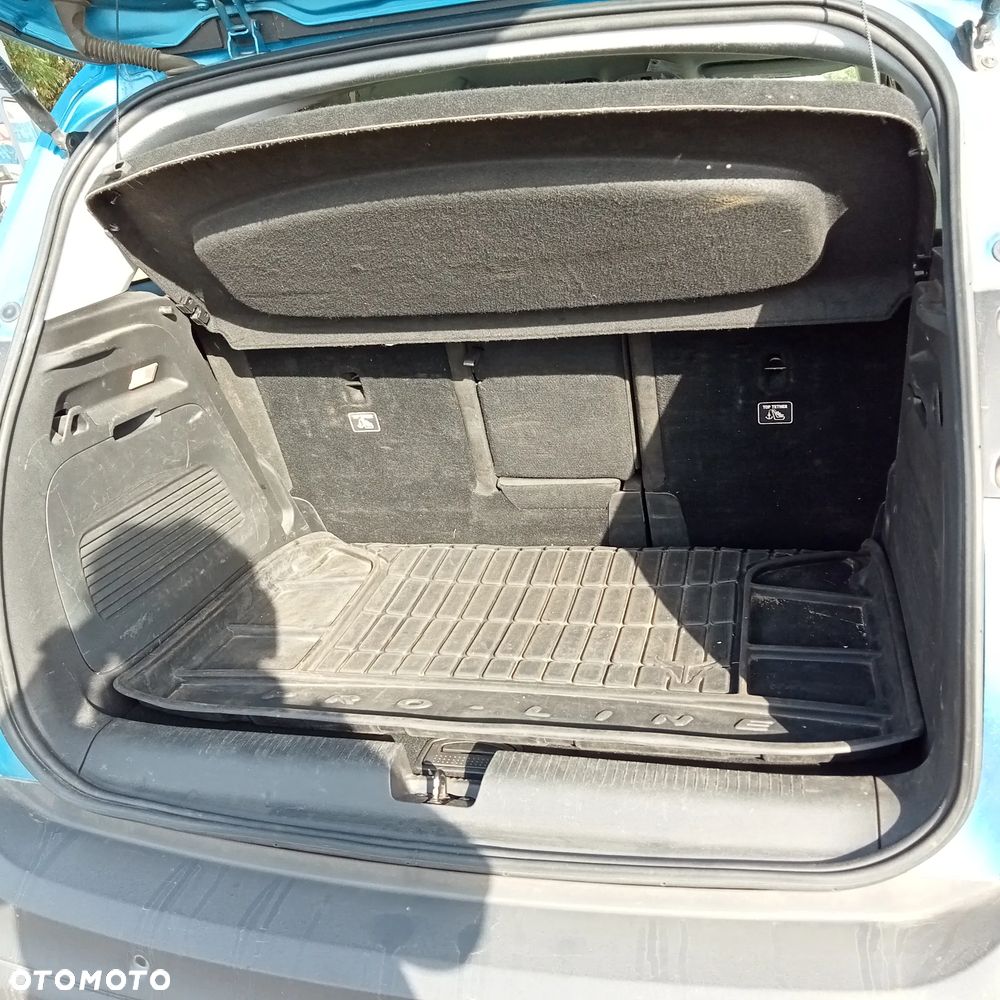 Opel Crossland X - 10