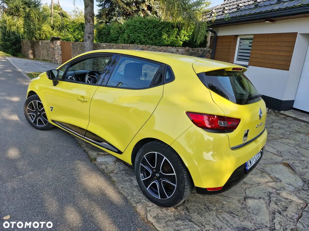 Renault Clio TCe 90 Luxe - 21
