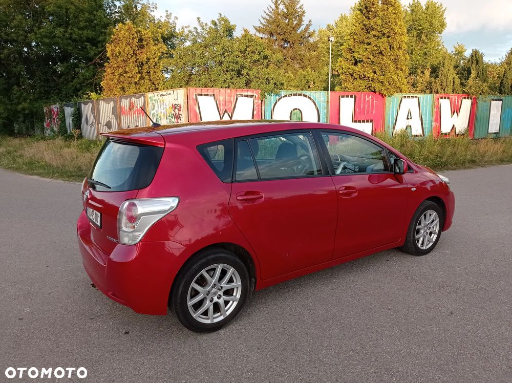 Toyota Verso 2.0 D-4D Premium - 21