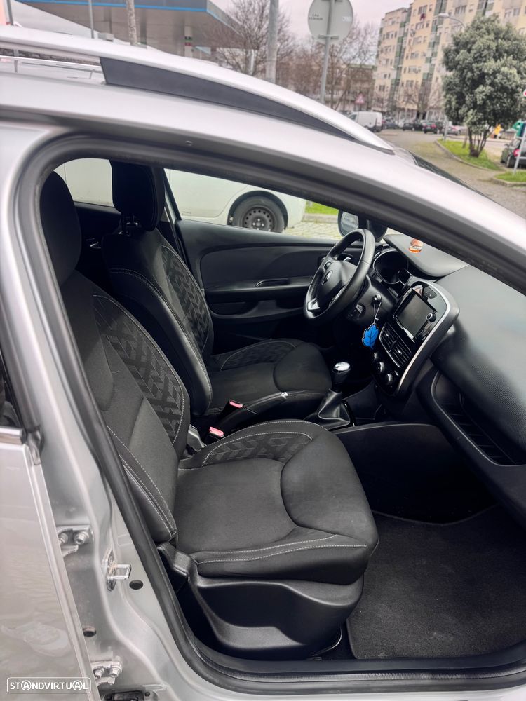 Renault Clio Sport Tourer 0.9 TCe Limited Edition - 4