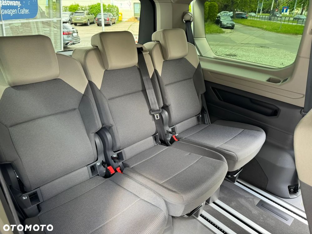 Volkswagen Multivan 2.0 TDI L2 Family DSG - 28