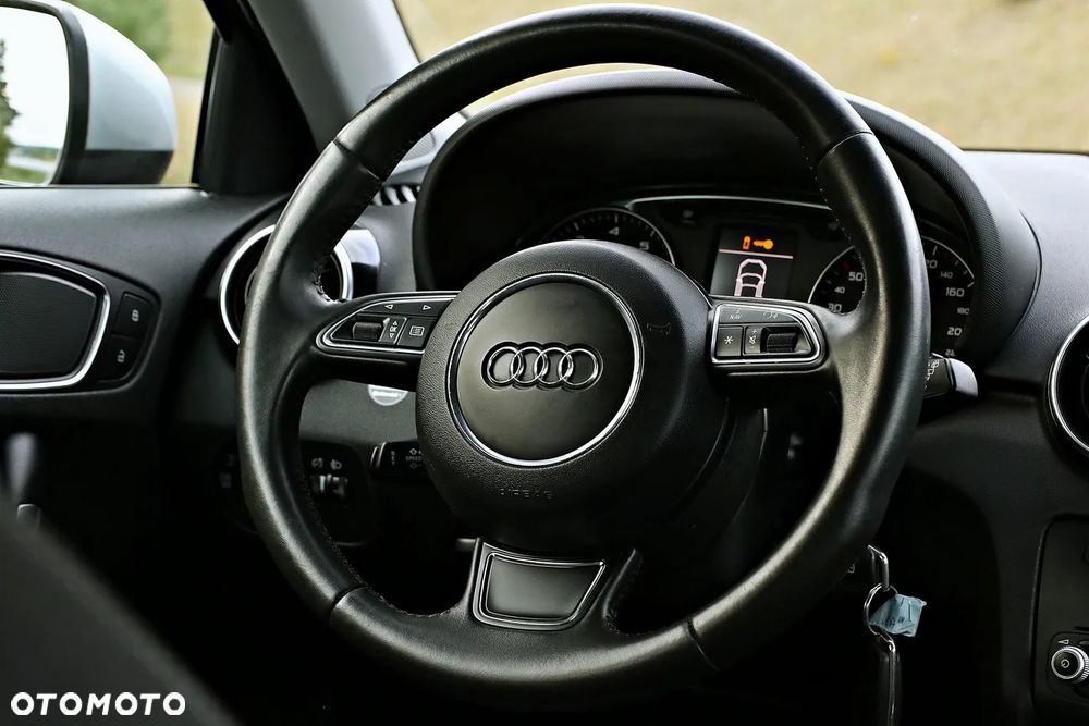 Audi A1 Sportback 1.4 TFSI S tronic S line Sportpaket - 37