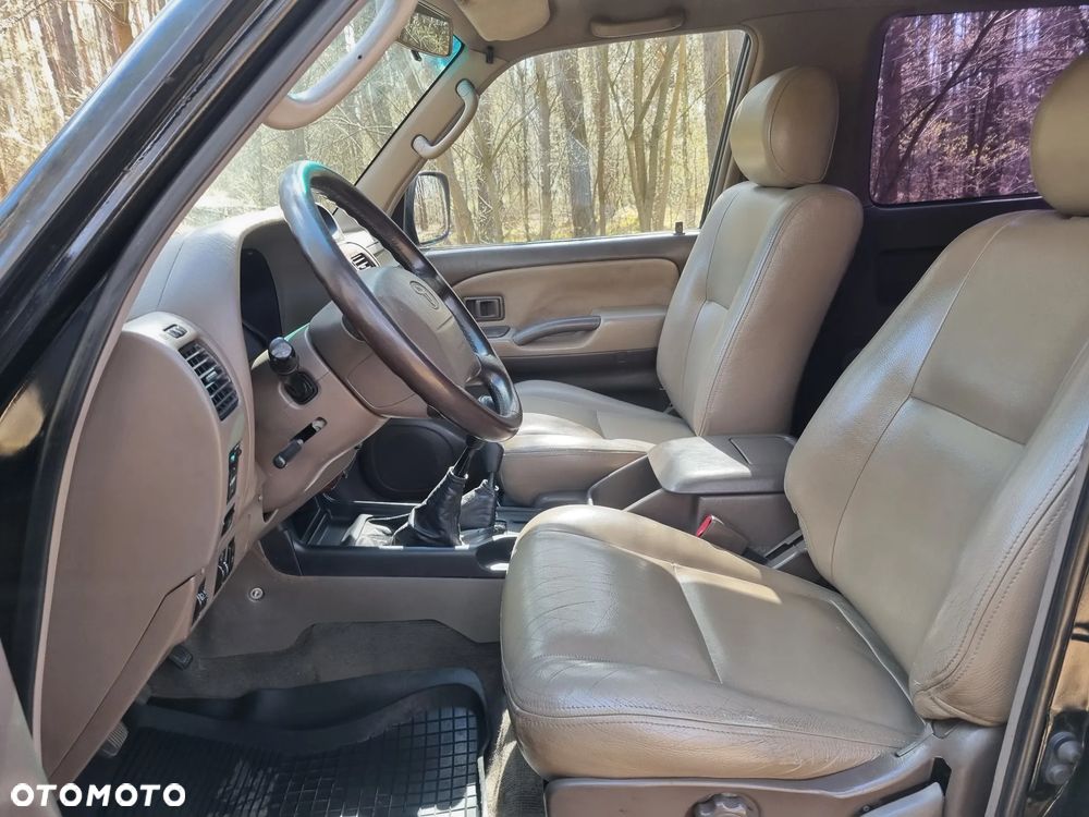 Toyota Land Cruiser - 17