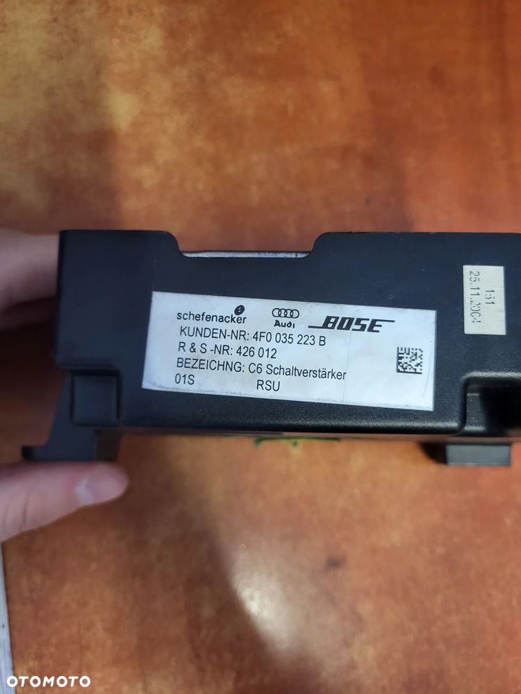 WZMACNIACZ AUDI A6 C6 4F0035223B - 3