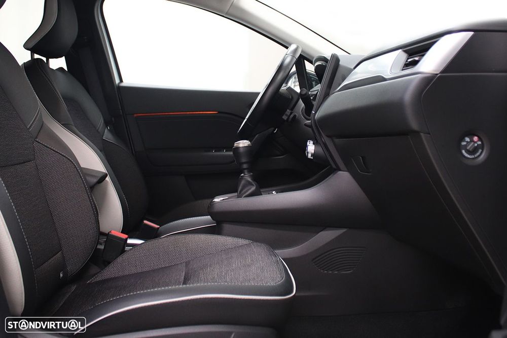 Renault Captur 1.0 TCe Techno Bi-Fuel - 22