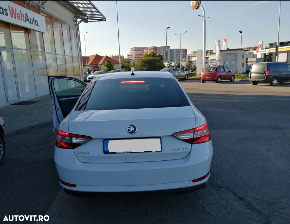 Skoda Superb 2.0 TDI DSG Style - 5