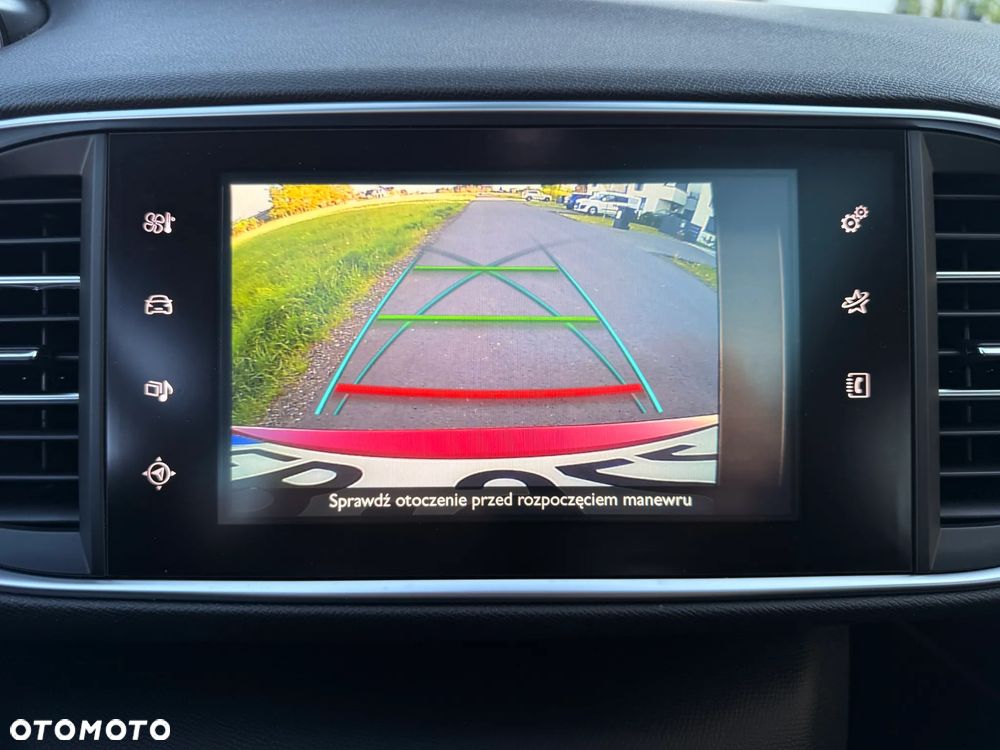 Peugeot 308 PureTech 130 EAT6 Stop & Start GT-Line Edition - 29