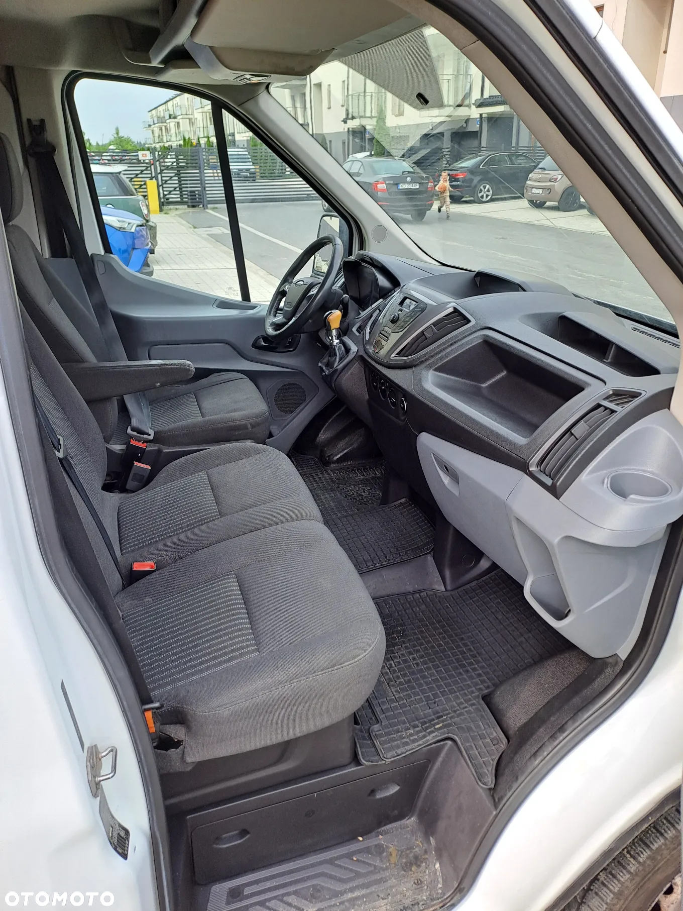 Ford Transit - 10