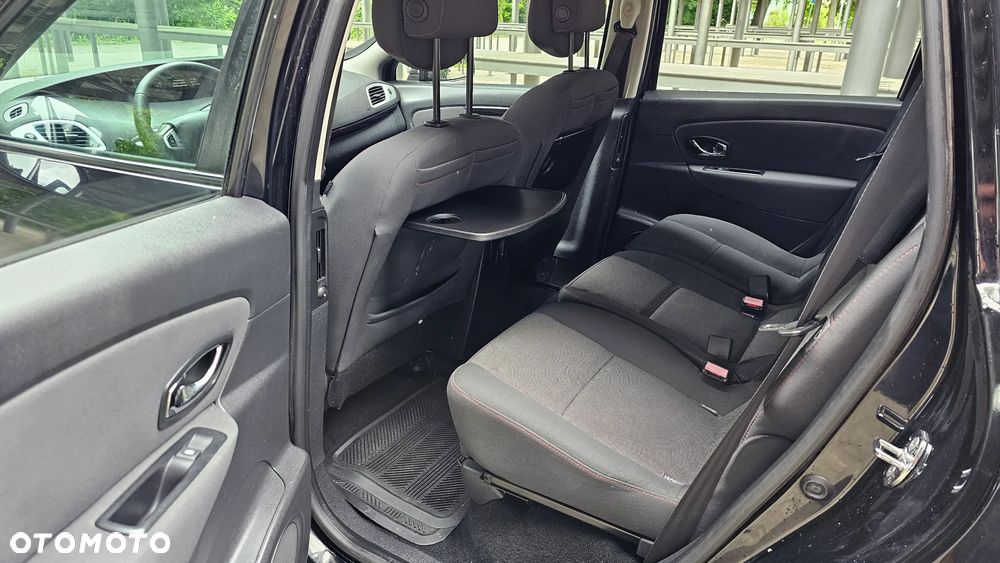 Renault Scenic - 8