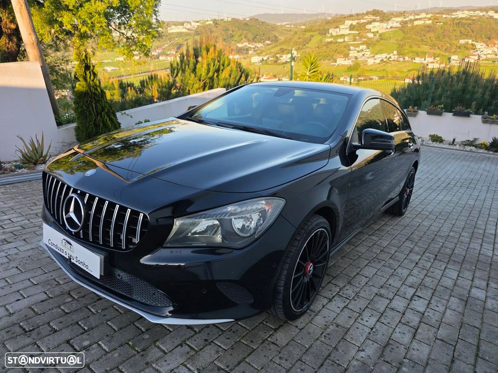 Mercedes-Benz CLA 180 d Shooting Brake AMG Line - 17