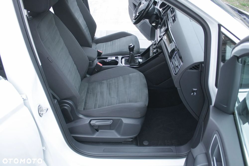 Volkswagen Touran 2.0 TDI SCR (BlueMotion Technology) Highline - 22