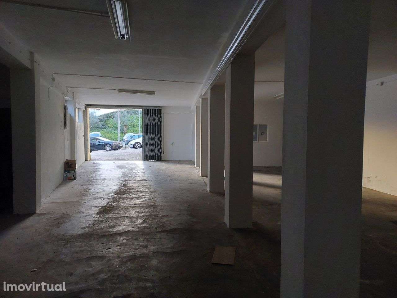 Armazém no centro de Ourém - Grande imagem: 3/8