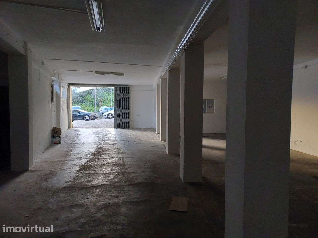 Armazém no centro de Ourém - Grande imagem: 3/8
