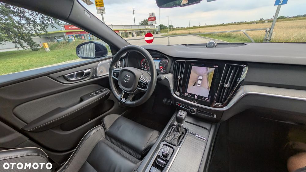 Volvo S60 T6 AWD R-Design - 19