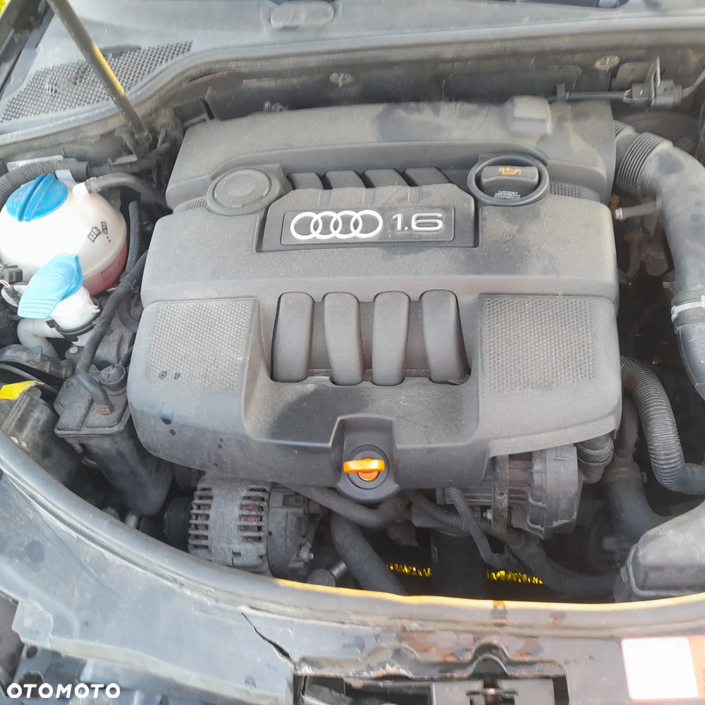 Audi A3 Sportback 1.6 S line Sportpaket plus - 12