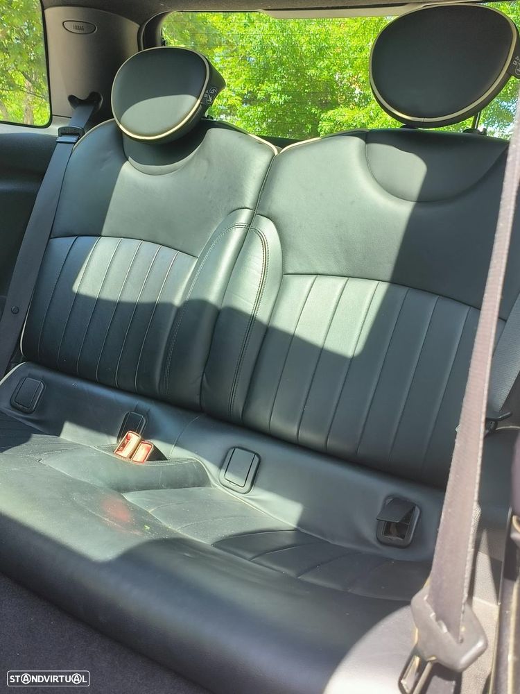 MINI 3 Portas One D - 21