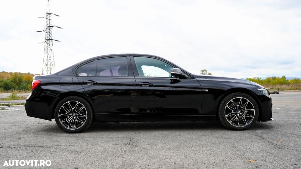 BMW Seria 3 330i xDrive AT Luxury Line - 4