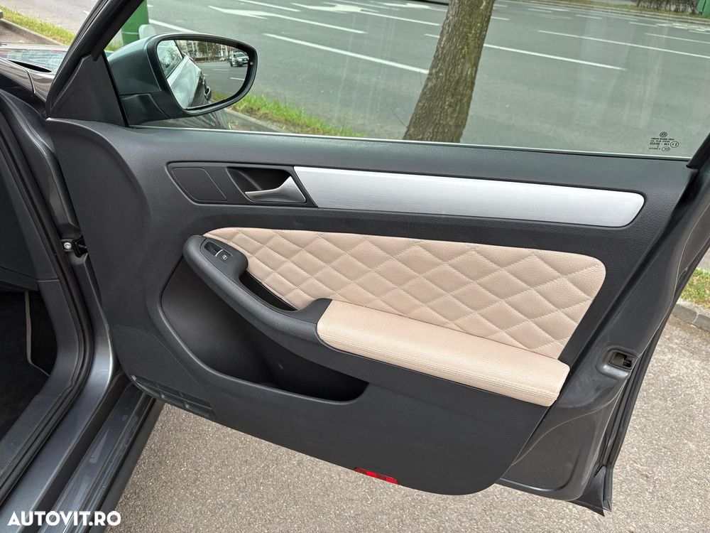 Volkswagen Jetta - 6