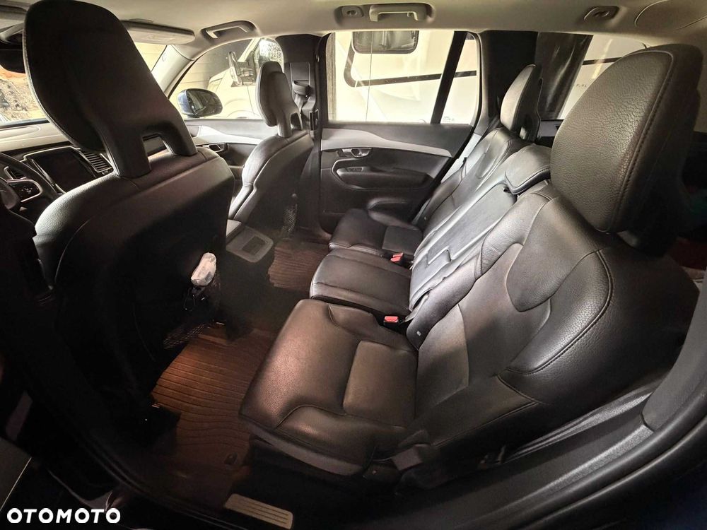 Volvo XC 90 - 3