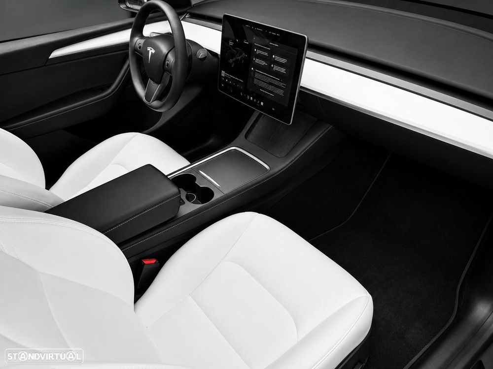 Tesla Model Y Standard - 10